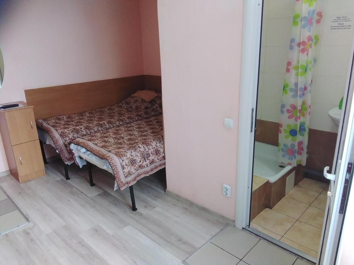 Mini-Hotel Ιβανό-Φρανκίβσκ Εξωτερικό φωτογραφία
